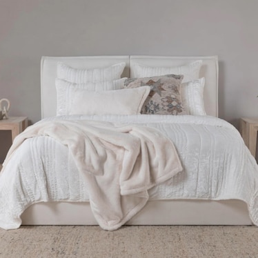 Seville Quilt Set