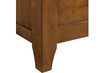 chestnut country bedroom   