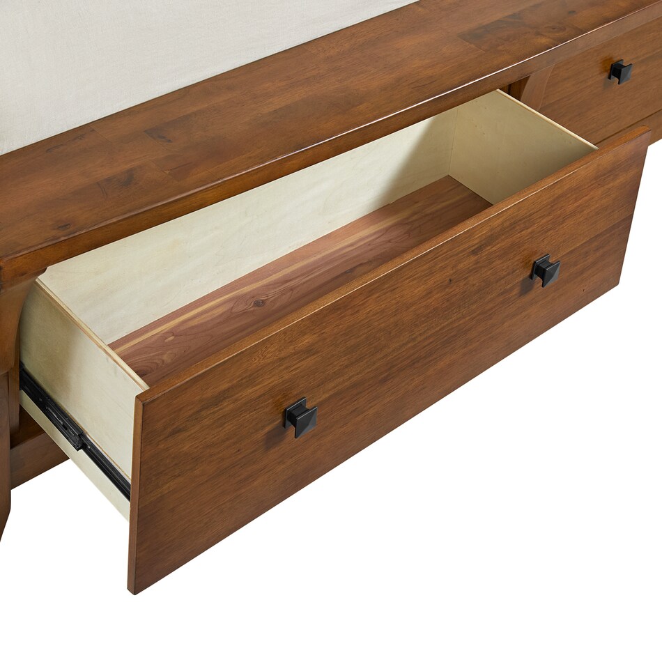 chestnut country bedroom eqb  