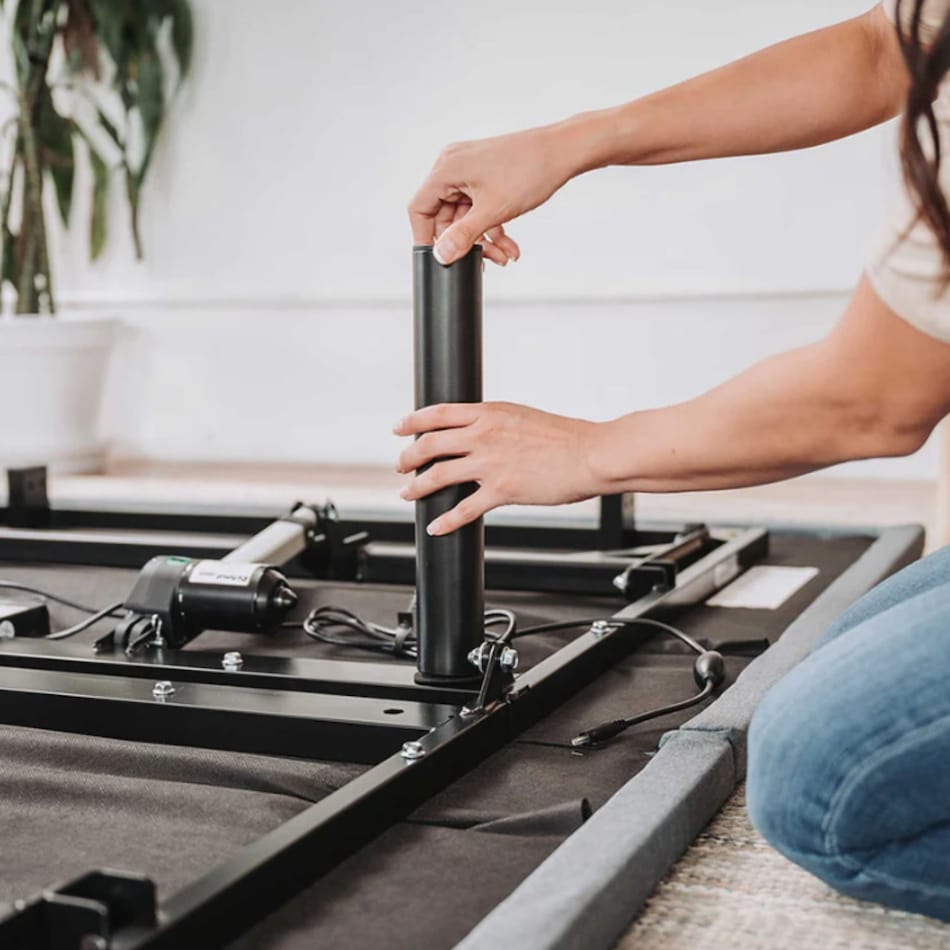 engag adjustable base   