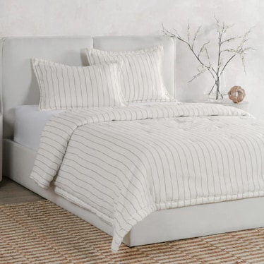 Moncao Ivory Queen Comforter Set