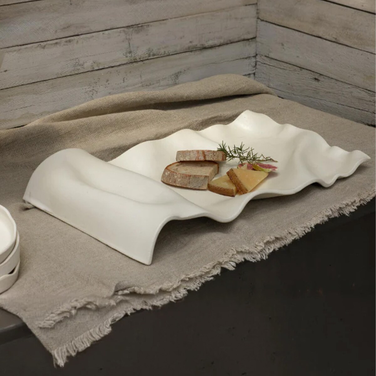 kitchen serveware