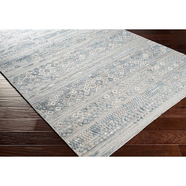 Makalu 8 x 10 Area Rug