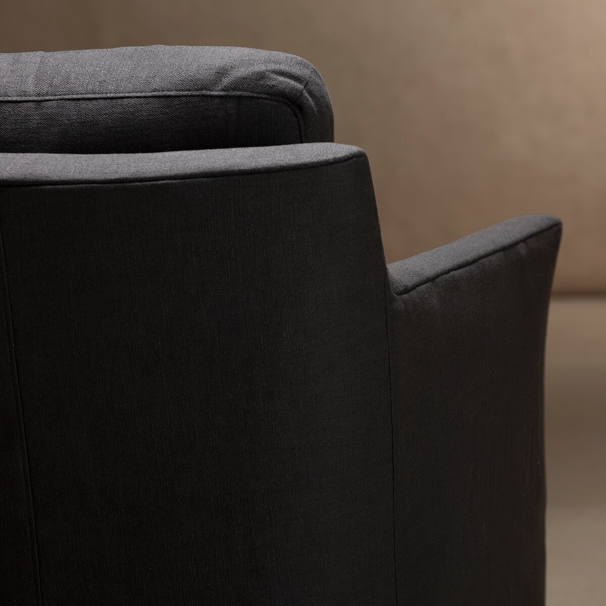 onyx black august haven