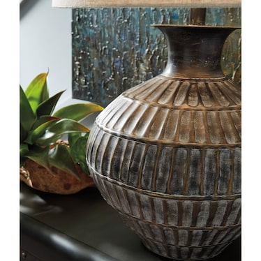 Magon Table Lamp