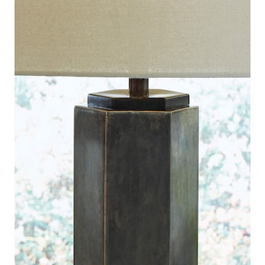 Dirkton Accent Lamp
