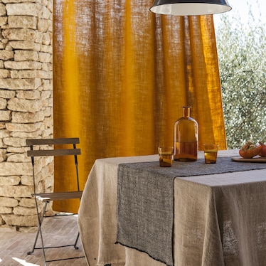 Ancien Black Table Runner