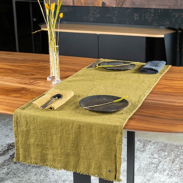 Ancien Olive Table Runner