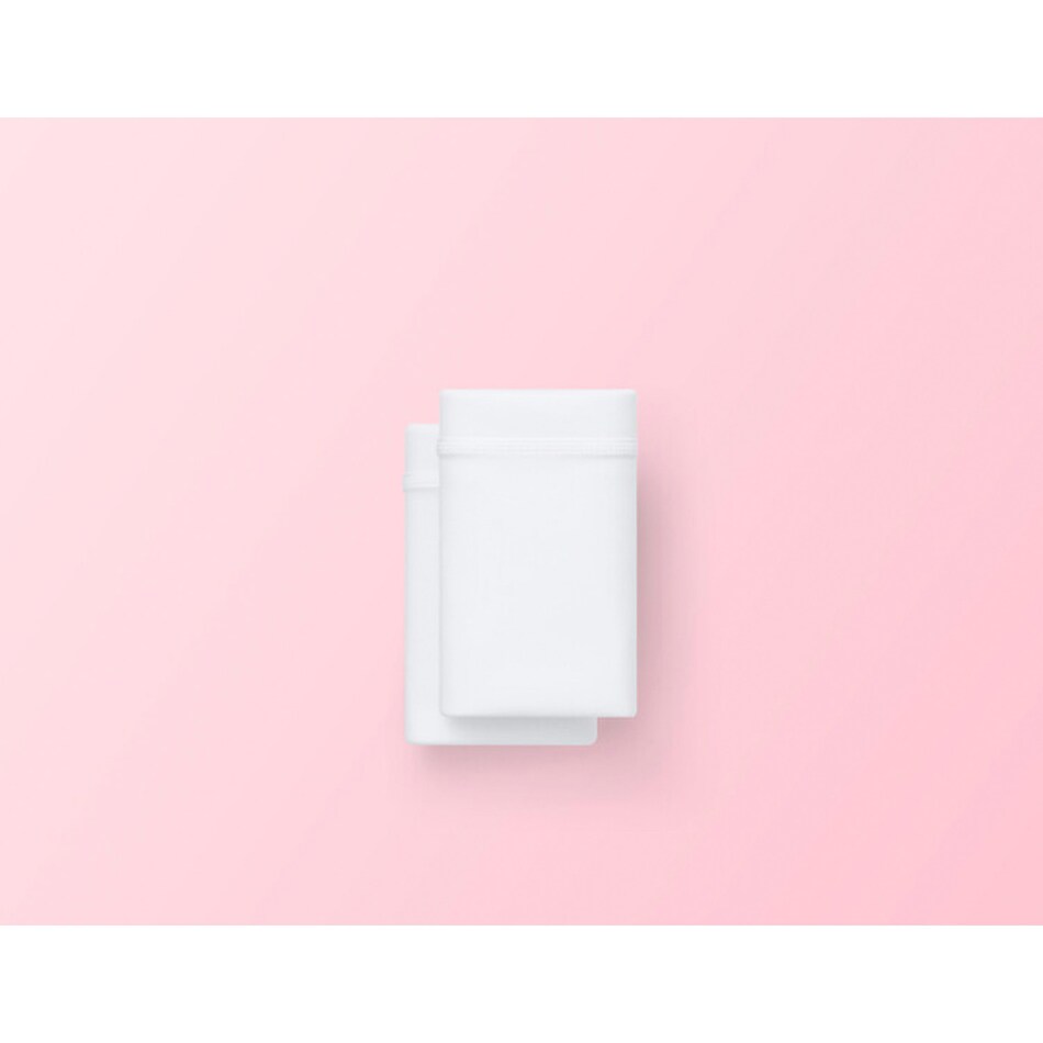 true white bedding accessories   